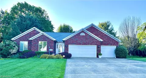 4395 Golden Eagle Rd NW, Massillon, OH 44646