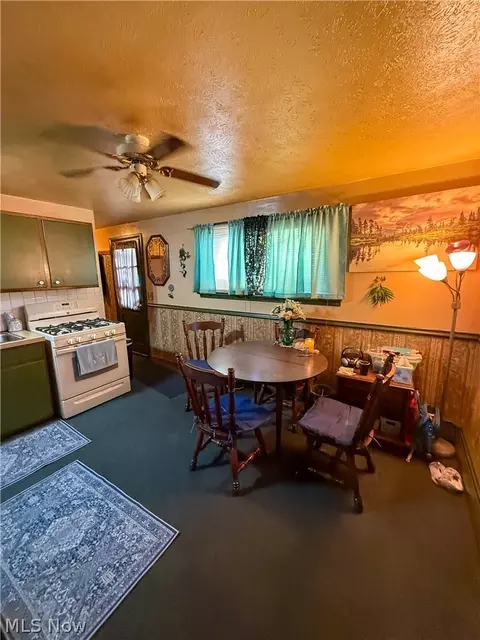 Kitchen - 519 Case Ave, Elyria, OH 44035 photo 2 of 2