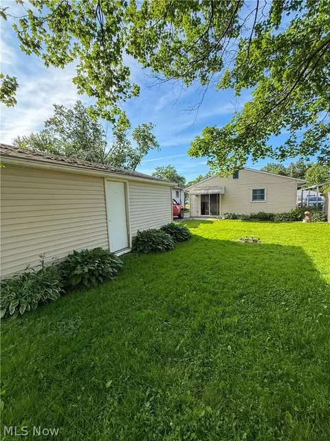 Exterior - 519 Case Ave, Elyria, OH 44035 photo 1 of 2