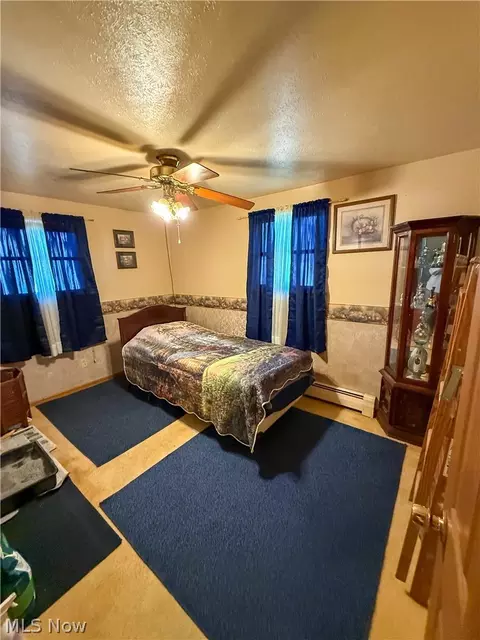 Bedroom - 519 Case Ave, Elyria, OH 44035 photo 1 of 2