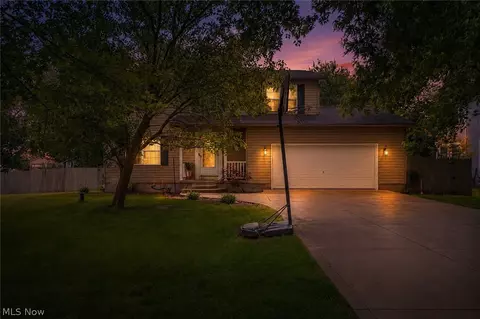 11032 Titus Ave NW, Uniontown, OH 44685