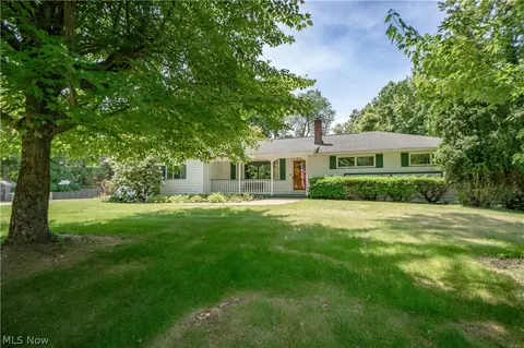 10340 Persimmon St NW, Canal Fulton, OH 44614