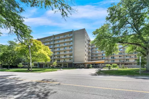 10301 Lake Ave #506, Cleveland, OH 44102
