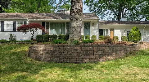 1607 26th St, Cuyahoga Falls, OH 44223