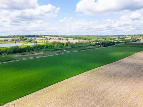 4686 Valley Rd, Wooster, OH 44691