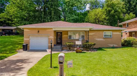 136 Mchendry St, Weirton, WV 26062