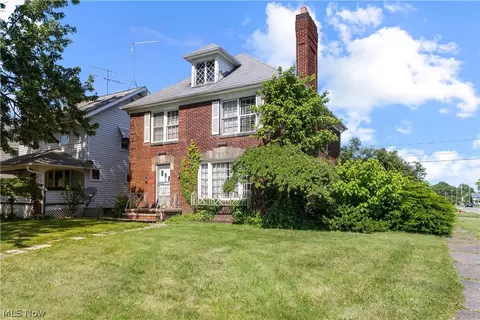 959 Allison Ave, Lorain, OH 44052