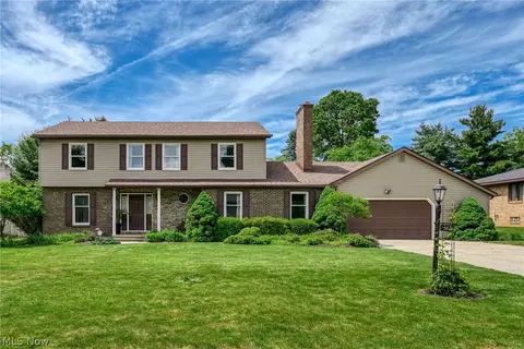 667 Clark Dr, Tallmadge, OH 44278