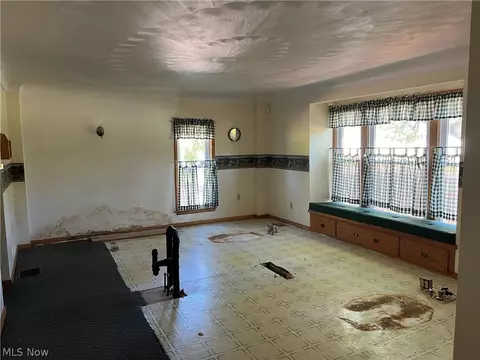 277 Gore Rd, Conneaut, OH 44030 photo 3