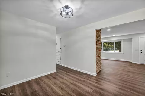8455 W Ridge Rd, Elyria, OH 44035 photo 18
