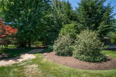 117 Brookview Dr SW, North Canton, OH 44709 photo 35