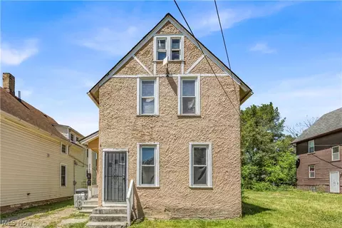 2480 E 86th St, Cleveland, OH 44104