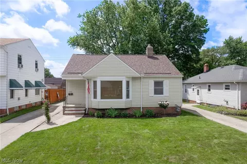 8111 Thornton Dr, Parma, OH 44129