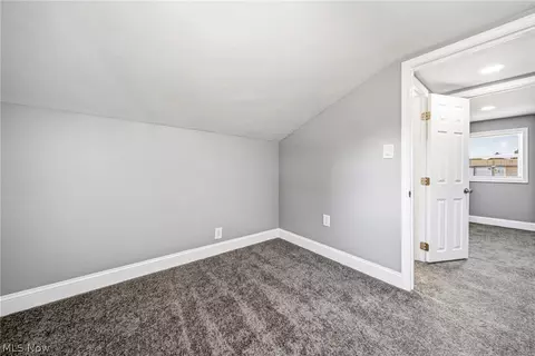 Bedroom - 4932 Kain Ave, Ashtabula, OH 44004 photo 4 of 4