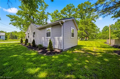 Exterior - 4932 Kain Ave, Ashtabula, OH 44004 photo 4 of 8