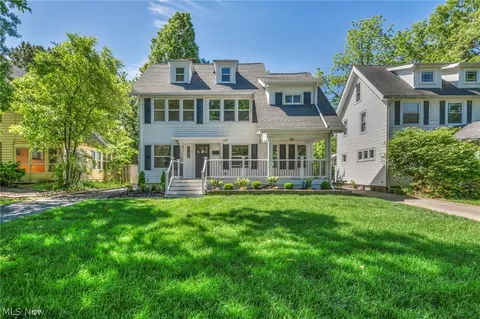 3124 E Overlook Rd, Cleveland Heights, OH 44118