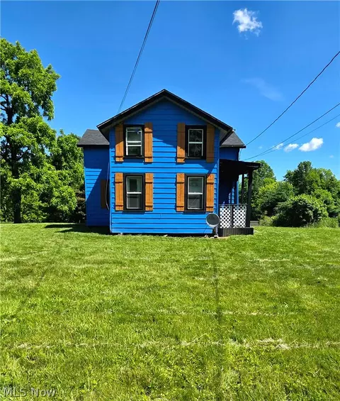 5860 Kirk Rd, Canfield, OH 44406