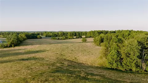 Apollo Road Ne, Salineville, OH 43945