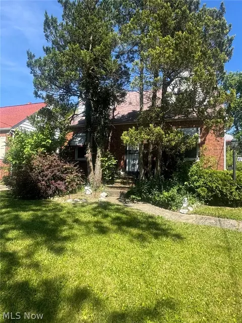 4117 E 154th St, Cleveland, OH 44128