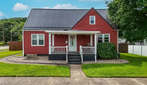 412 Barkwill St, Saint Marys, WV 26170
