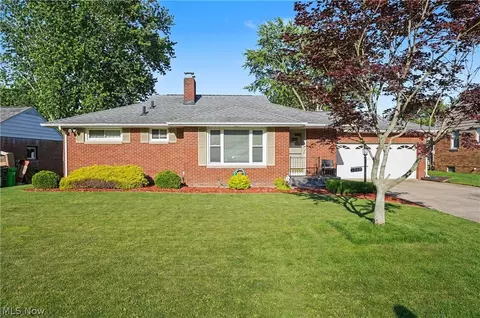 1540 Lilly Ln, Alliance, OH 44601