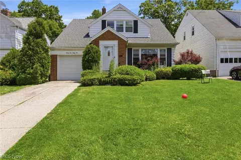 2431 White Rd, University Heights, OH 44118