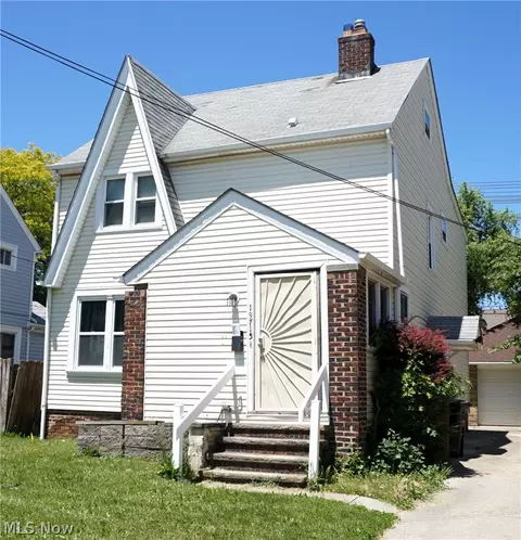 19715 Cherokee Ave, Cleveland, OH 44119