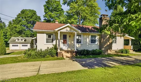 2690 S Canfield Niles Rd, Youngstown, OH 44515