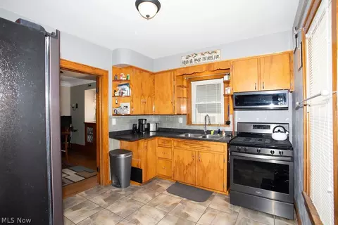 Kitchen - 213 Como St, Struthers, OH 44471 photo 1 of 1