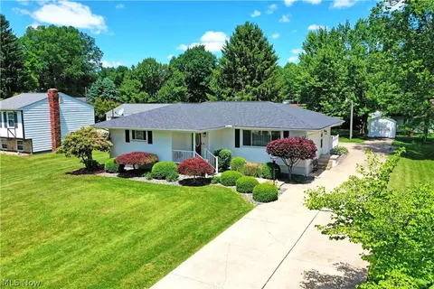 1934 Chester Ave SW, Warren, OH 44481