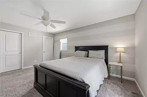 Bedroom - 1121 Windermere Dr, Willoughby, OH 44094 photo 1 of 5