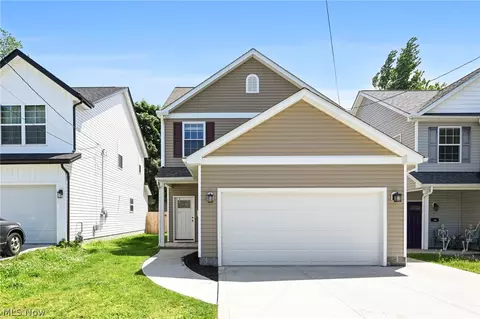 1121 Windermere Dr, Willoughby, OH 44094