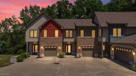1357 Slate Ct, Cleveland Heights, OH 44118
