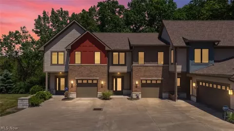 1357 Slate Ct, Cleveland Heights, OH 44118