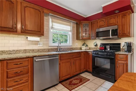 200 Neff Dr, Canfield, OH 44406 photo 8