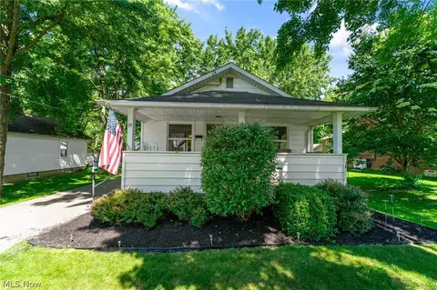 19 Nesbitt St, Poland, OH 44514