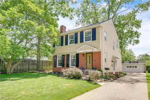 130 Grand Blvd, Bedford, OH 44146