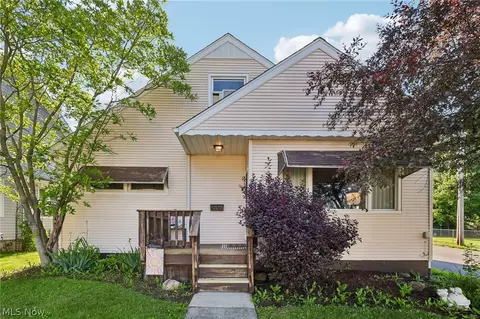 225 24th St NW, Barberton, OH 44203