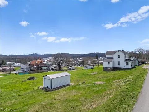 View/Area - 110 Dewey Ave, Freeport, OH 43973 photo 2 of 6