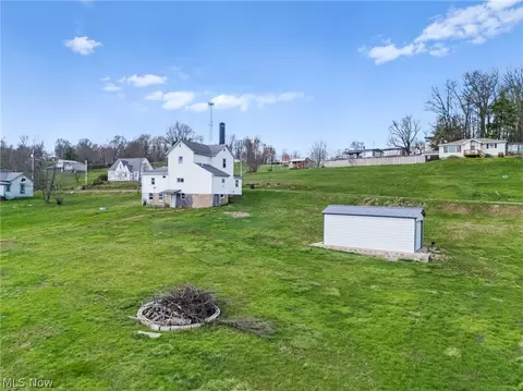 Exterior - 110 Dewey Ave, Freeport, OH 43973 photo 3 of 4