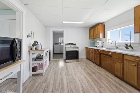 Kitchen - 110 Dewey Ave, Freeport, OH 43973 photo 2 of 2