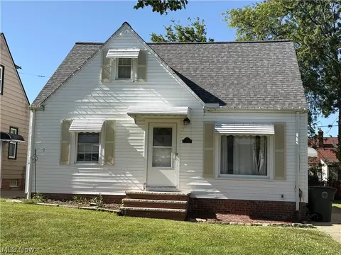 7318 Ira Ave, Brooklyn, OH 44144
