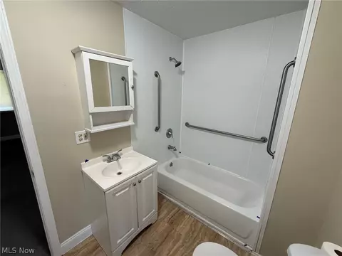 127 E 270th St, Euclid, OH 44132 photo 16