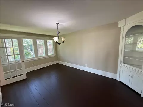 127 E 270th St, Euclid, OH 44132 photo 8