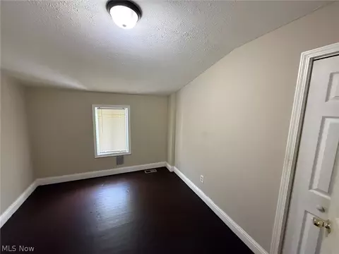 127 E 270th St, Euclid, OH 44132 photo 19