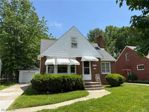 Exterior - 411 E 264th St, Euclid, OH 44132 photo 5 of 6