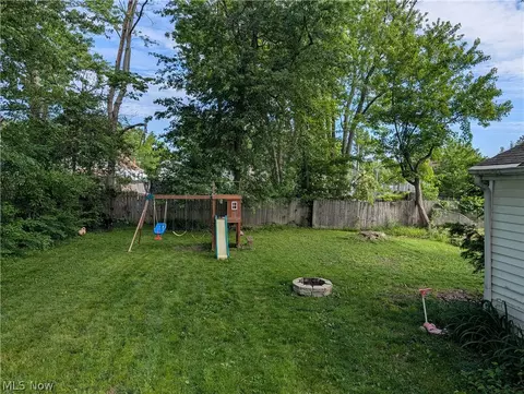 Exterior - 2567 E 38th St, Lorain, OH 44055 photo 3 of 3