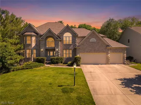 20852 Kylemore Dr, Strongsville, OH 44149