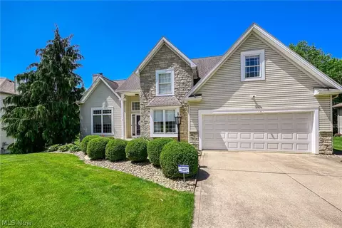 2942 Robert Gary Ct, Medina, OH 44256
