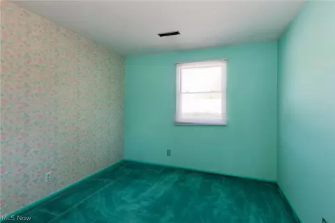 Bedroom - 6484 State Rd #D6, Parma, OH 44134 photo 5 of 6